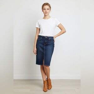 White House Black Market jeans skirt with front walking slit.  Size: 8